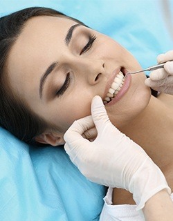 woman getting periodontal therapy